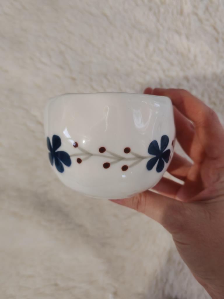 Taza Floral Azul Marino